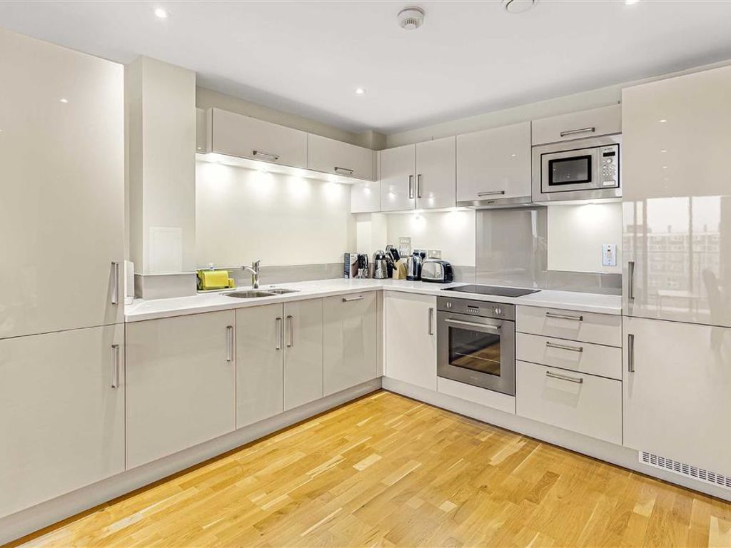 3 bed flat for sale in Maltby Street, London SE1, £1,350,000