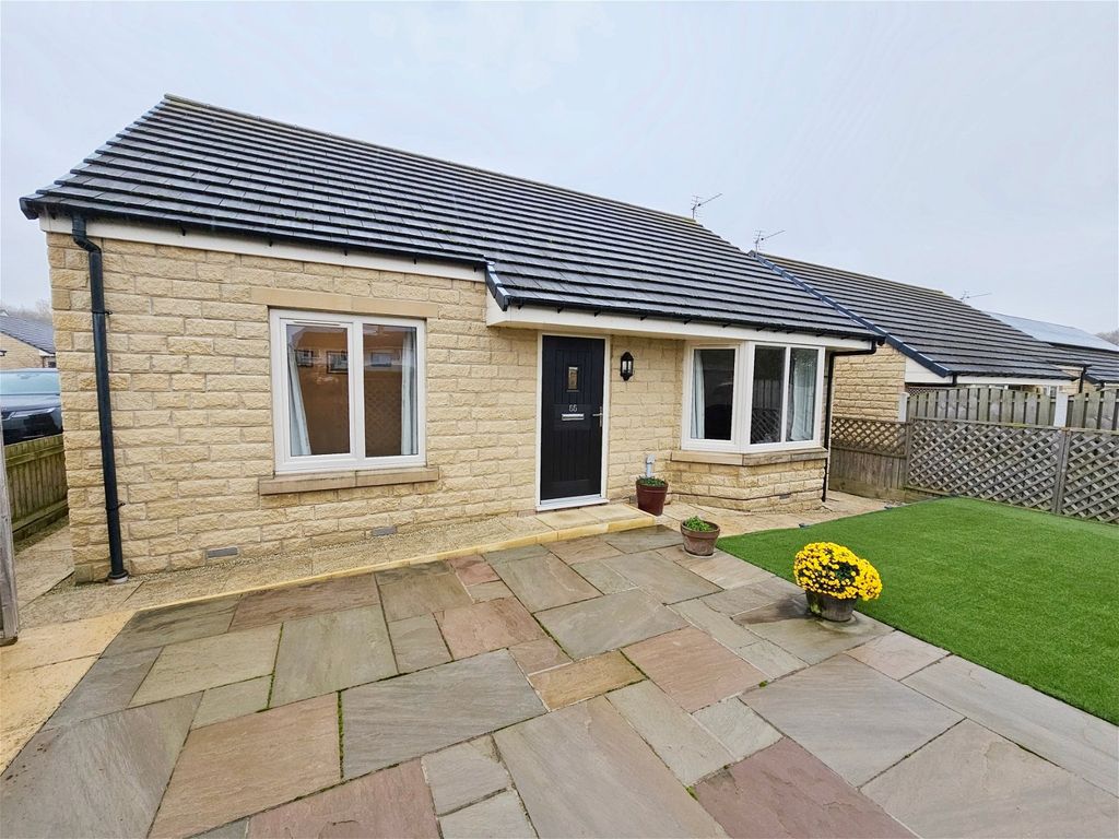 2 bed bungalow for sale in Thurnscoe Bridge Lane, Thurnscoe, Rotherham S63, £175,000