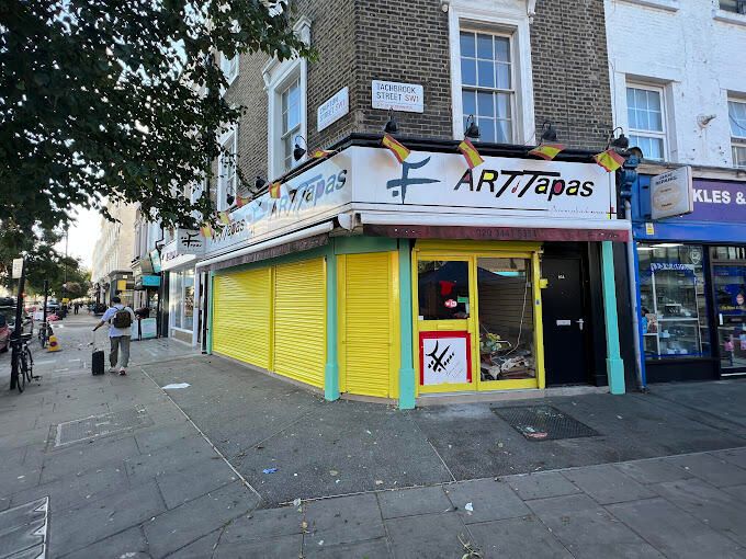Restaurant/cafe to let in Churton St, Pimlico, London SW1V, £48,000 pa