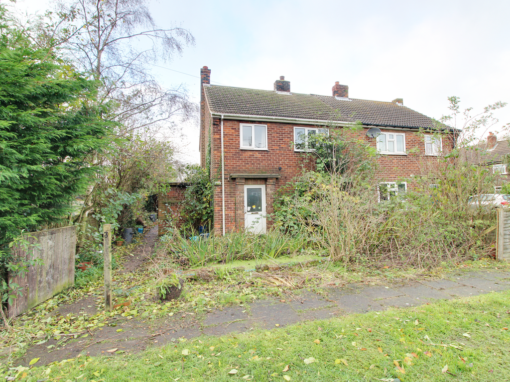 3 bed semi-detached house for sale in Belthorne Road, Amcotts DN17, £92,500