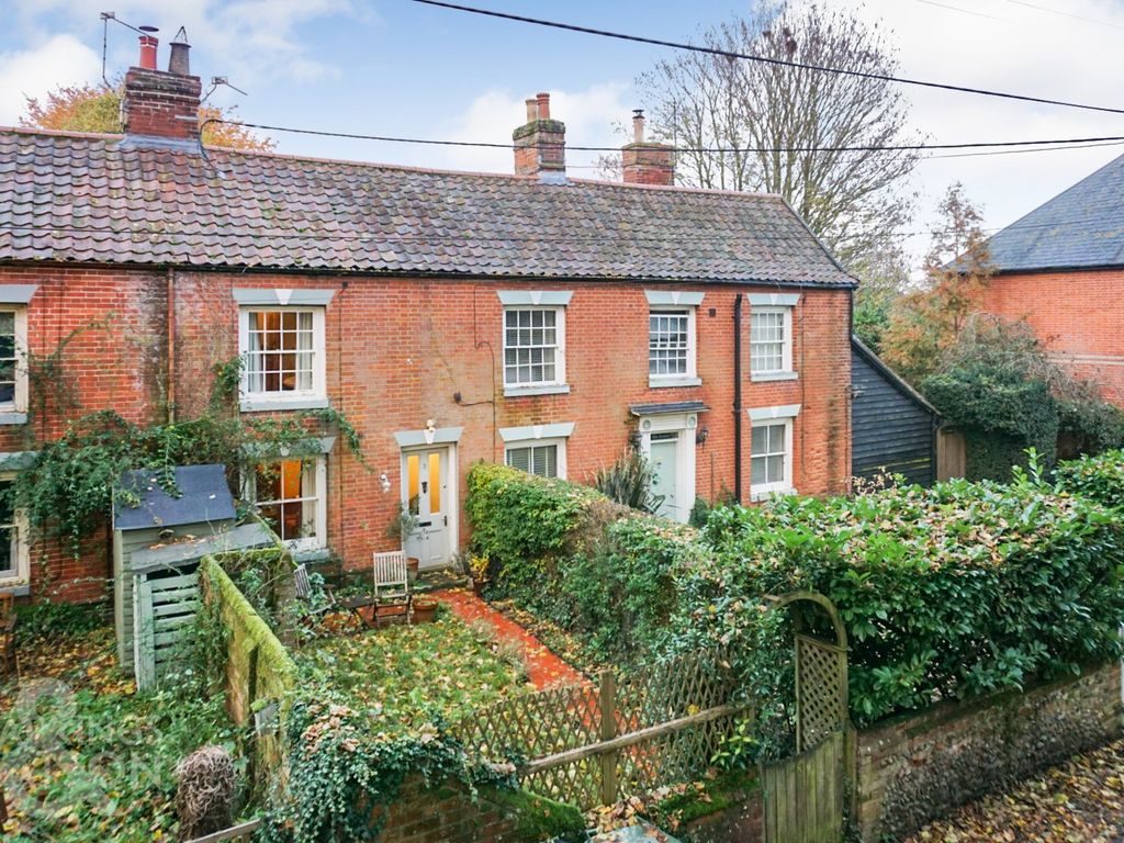 2 bed cottage for sale in School Lane, East Harling, Norwich NR16, £250,000