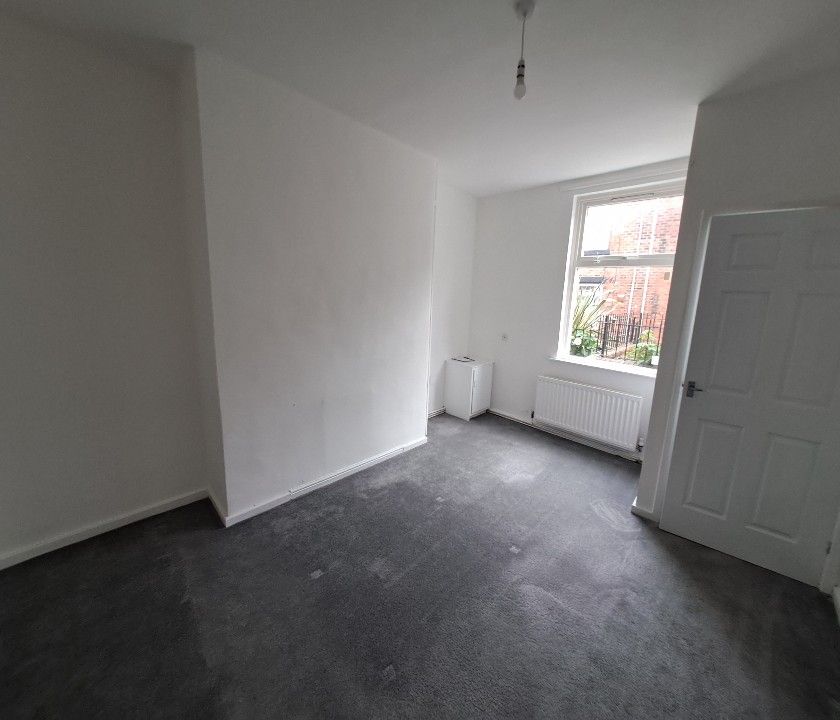 2 bed terraced house to rent in Bessemer Street, Ferryhill DL17, £450 pcm