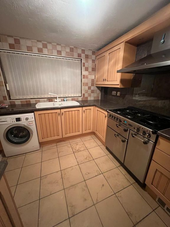 3 bed terraced house to rent in Aysgarth, Bracknell RG12, £1,750 pcm