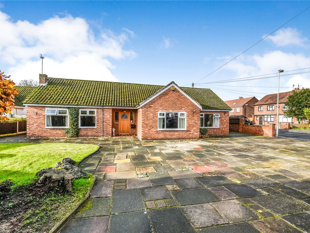 3 bed bungalow for sale in Elson Road, Formby, Liverpool, Merseyside L37, £460,000