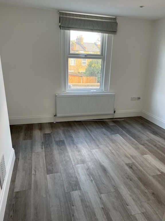 3 bed flat to rent in Alexandra Road, London N8, £2,750 pcm