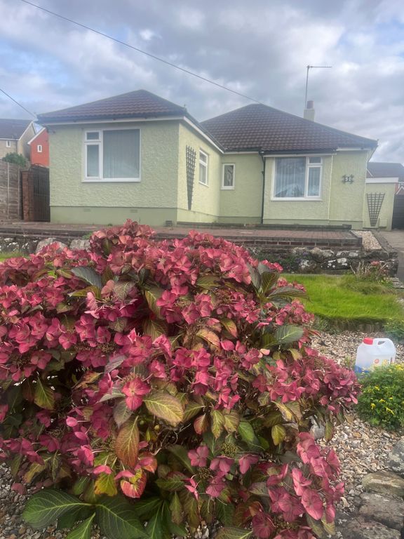 3 bed detached bungalow to rent in St. Whites Road, Cinderford GL14, £1,100 pcm
