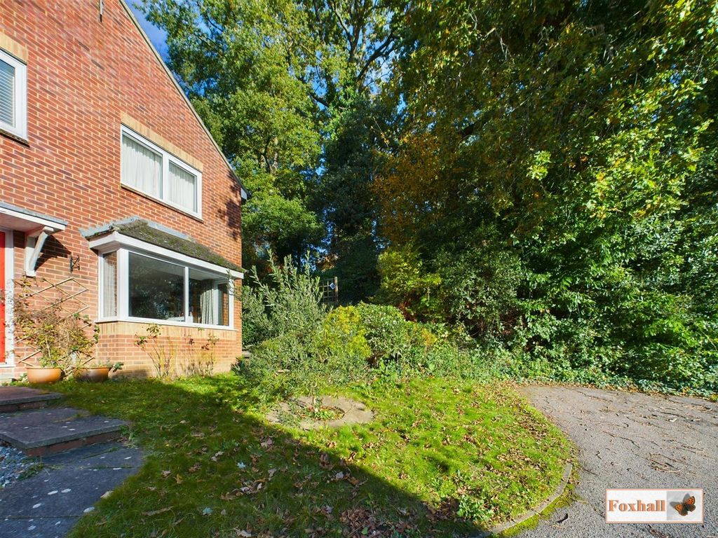 4 bed property for sale in Bransby Gardens, Ipswich IP4, £370,000