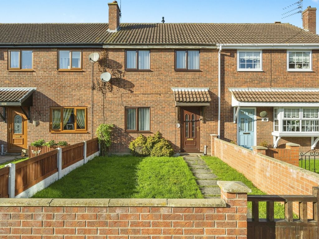 3 bed terraced house for sale in Fairtree Walk, Thorne, Doncaster DN8, £110,000