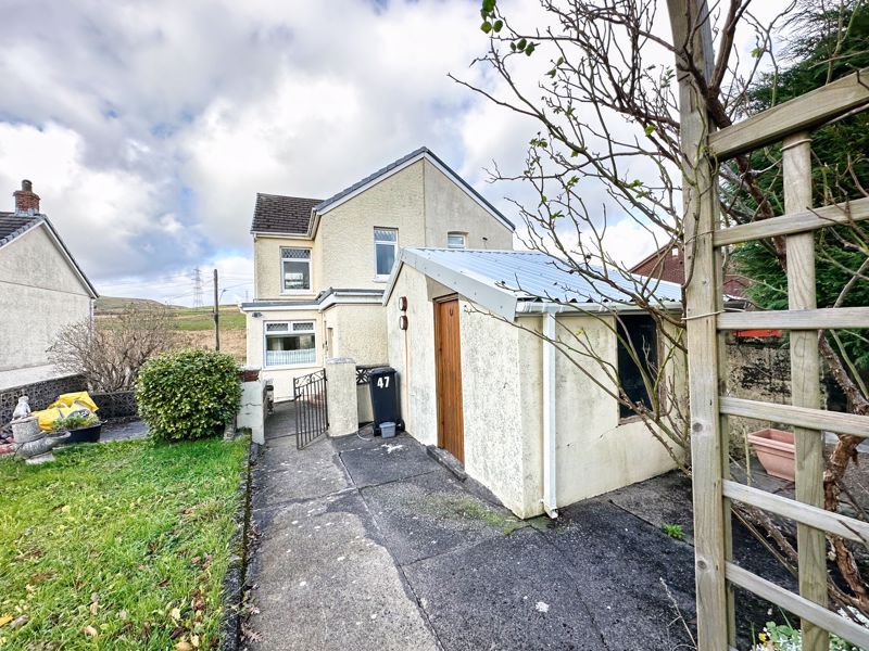 3 bed semi-detached house for sale in Golwg Y Bryn, Onllwyn, Neath SA10, £169,950
