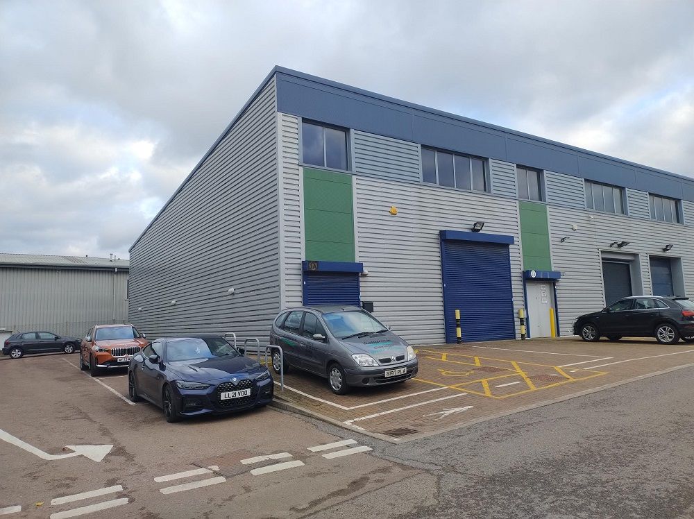 Warehouse to let in Tewin Road, Welwyn Garden City AL7, £48,500 pa