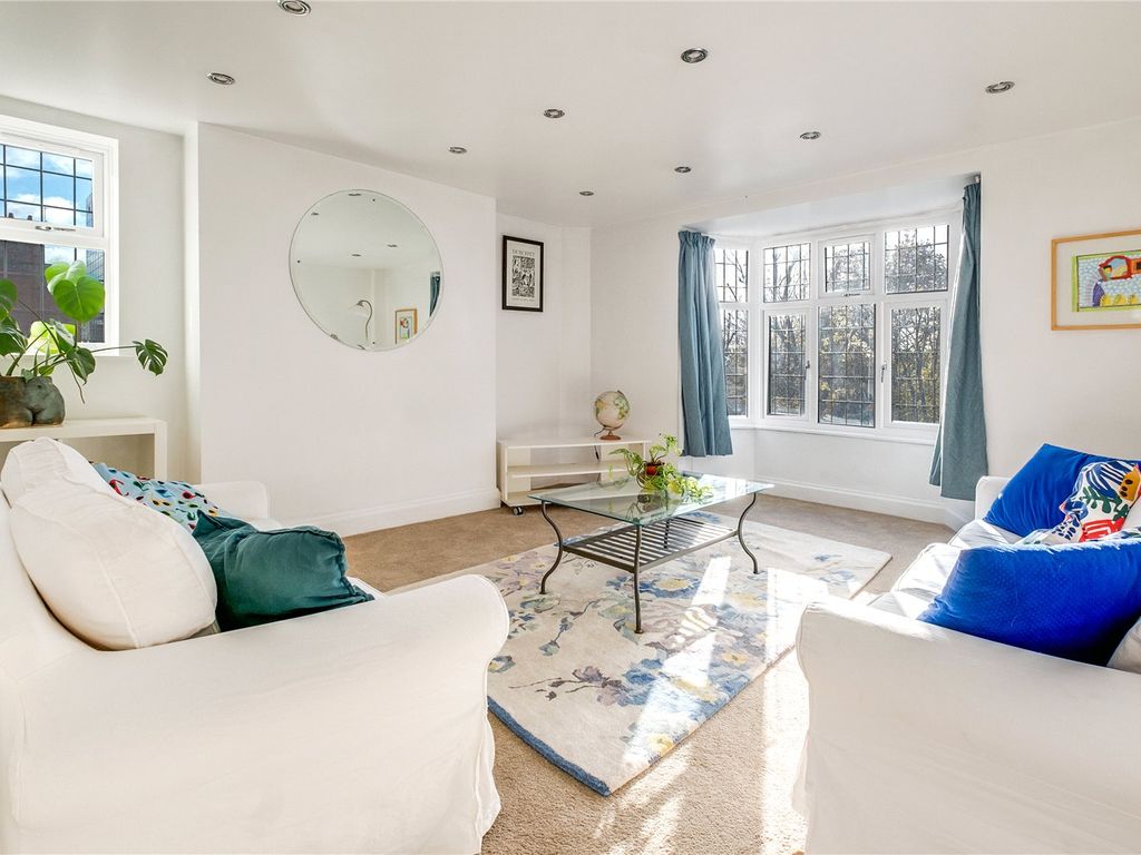 3 bed flat for sale in Calthorpe Mansions, Frederick Road, Edgbaston, Birmingham B15, £275,000