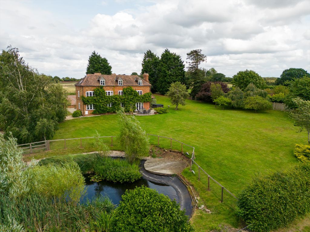 5 bed detached house for sale in Evesham Road, Spetchley, Worcester, Worcestershire WR7, £1,195,000