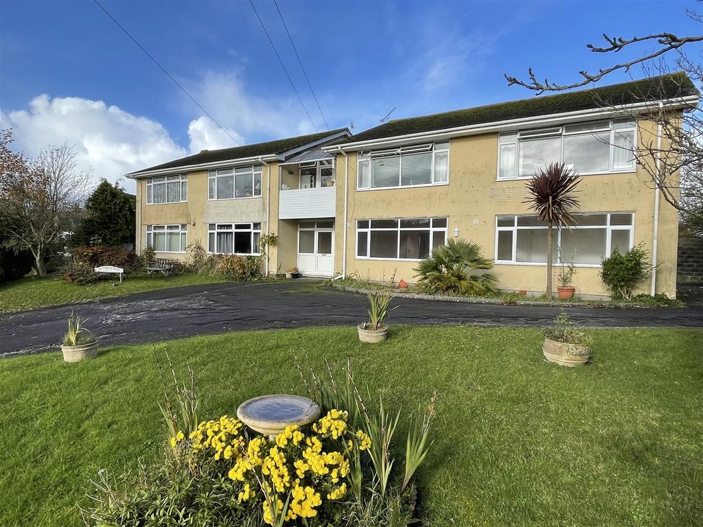 3 bed flat for sale in Old Banwell Road, Locking, Weston-Super-Mare BS24, £235,000