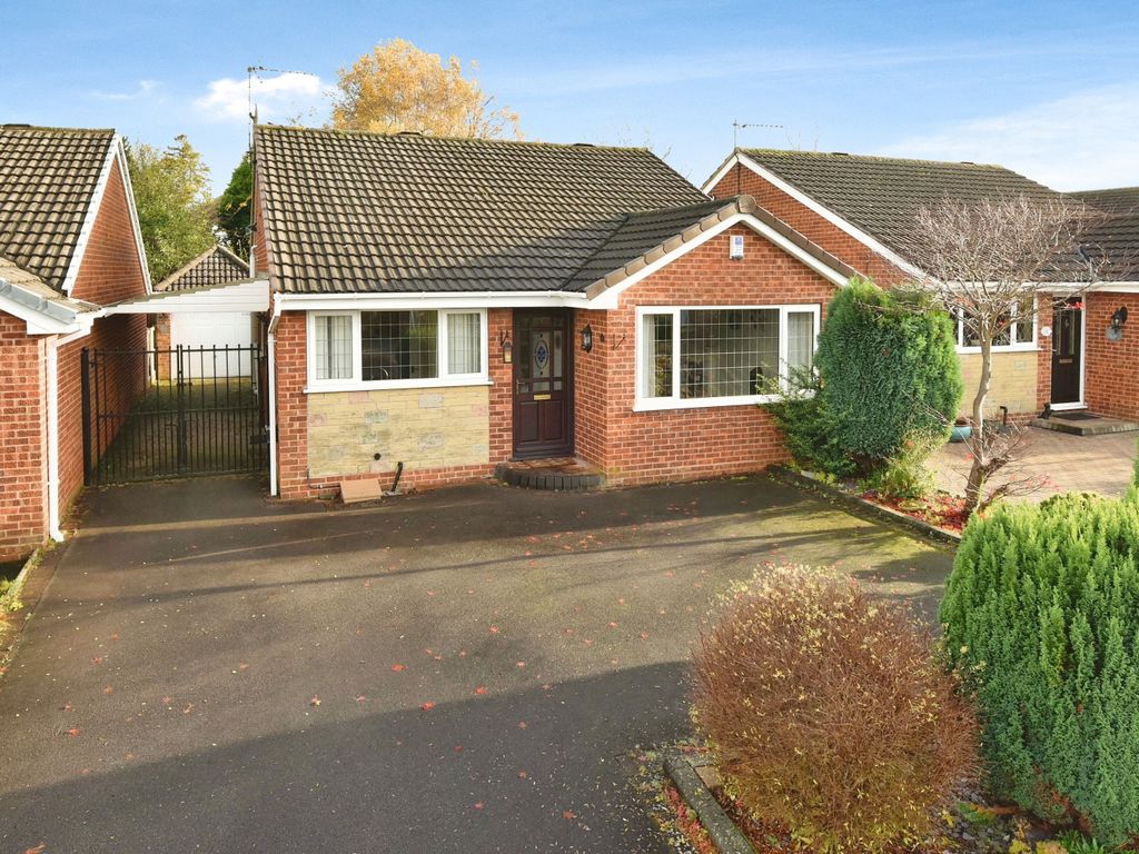 2 bed bungalow for sale in The Covert, Newcastle, Staffordshire ST5, £260,000