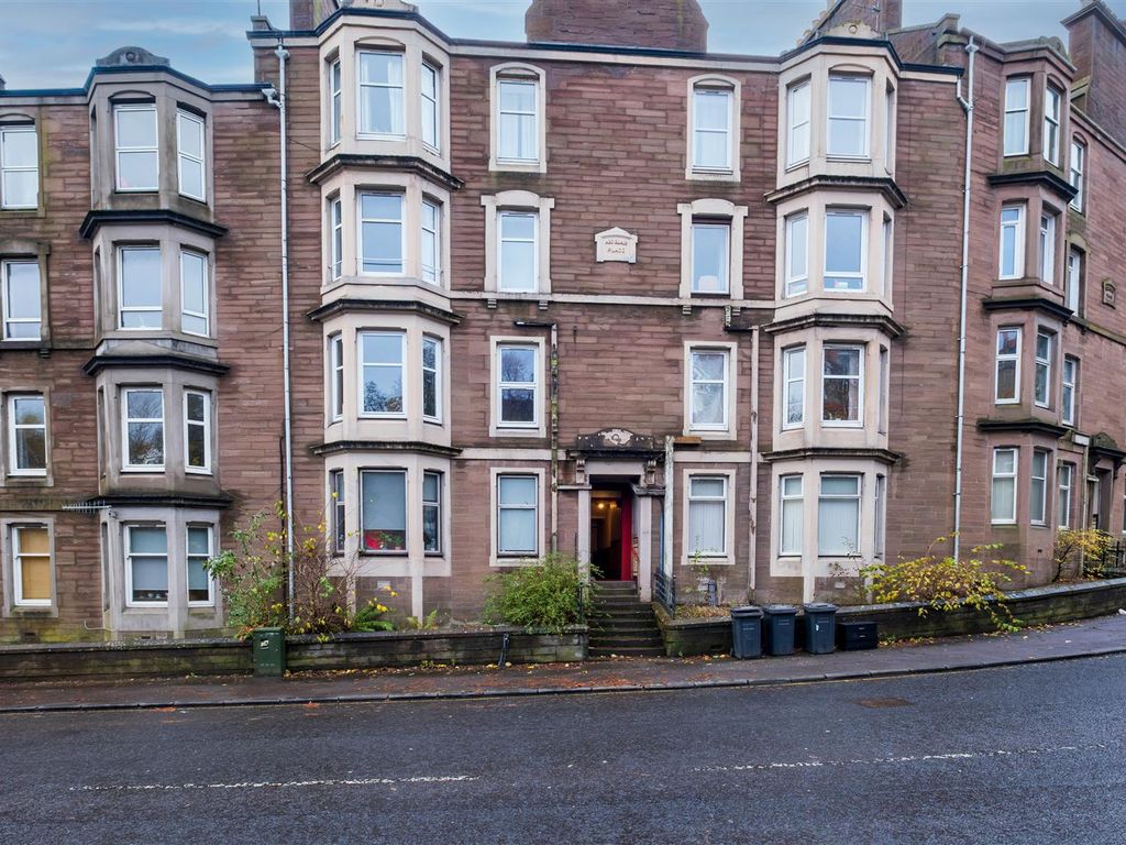 2 bed flat for sale in Lochee Road, Dundee DD2, £87,000