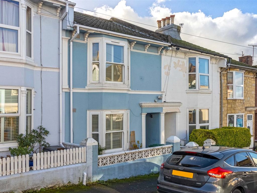 2 bed terraced house for sale in Agnes Street, Brighton BN2, £500,000