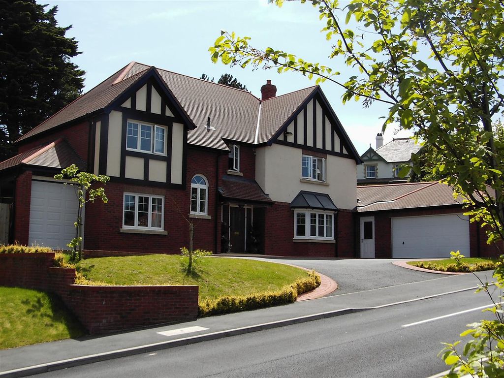 5 bed detached house for sale in Cwrt Bedw, Colwyn Bay LL29, £595,000