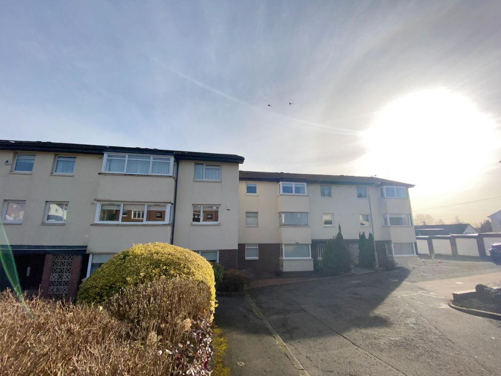 2 bed flat to rent in Langside Court, Bothwell, Glasgow G71, £895 pcm