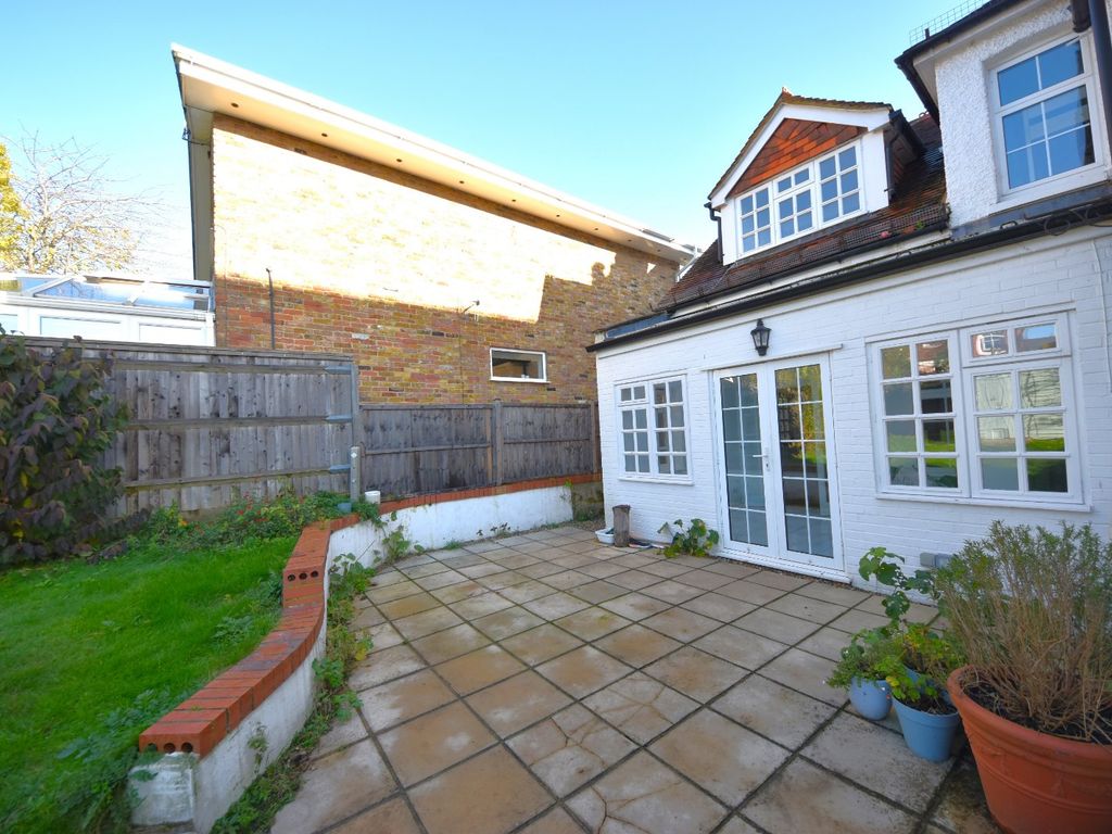 4 bed semi-detached house to rent in Roman Lea, Cookham, Maidenhead, Berkshire SL6, £2,950 pcm