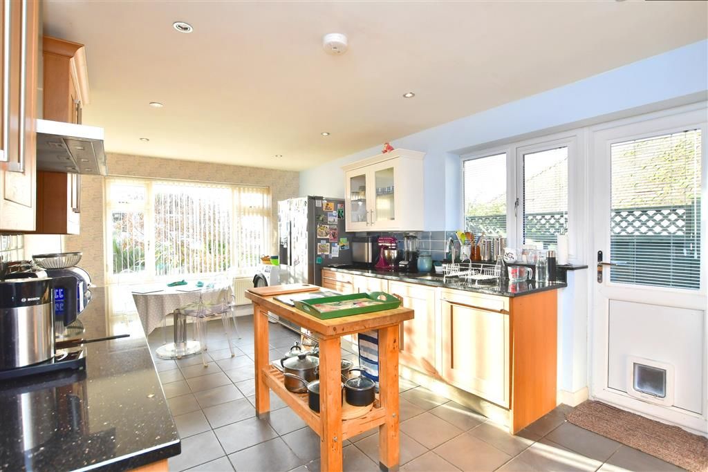 4 bed property for sale in Bevendean Avenue, Saltdean, East Sussex BN2, £700,000