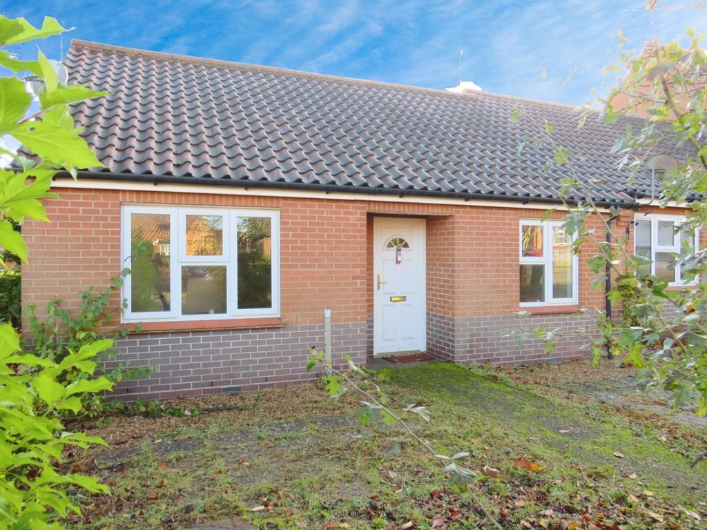 2 bed bungalow for sale in Billy Emms Court, Mundford, Thetford IP26, £160,000