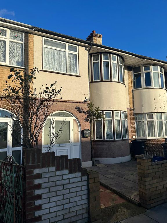 3 bed terraced house for sale in Ilford Lane, Ilford IG1, £575,000