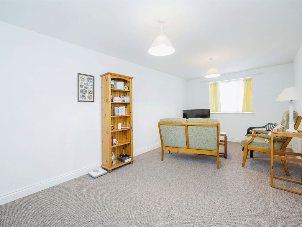 1 bed flat for sale in Bacton Road, North Walsham NR28, £125,000