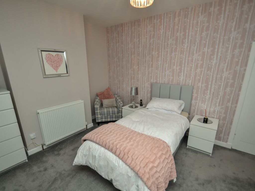 2 bed flat for sale in 70 Crosslee Street, Craigton, Glasgow G52, £99,000