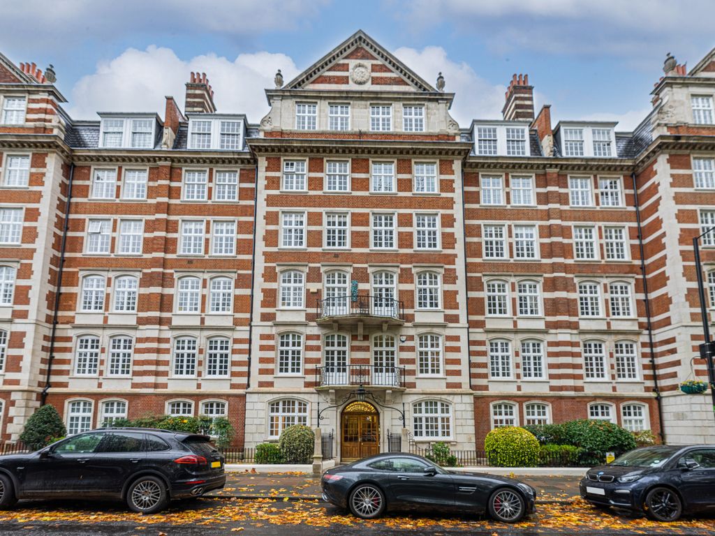 4 bed flat to rent in Hanover House, St John's Wood High Street, St John's Wood, London NW8, £11,267 pcm