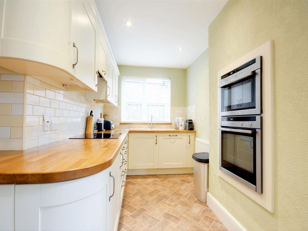 5 bed property for sale in Middleton Crescent, Beeston, Nottingham NG9, £725,000