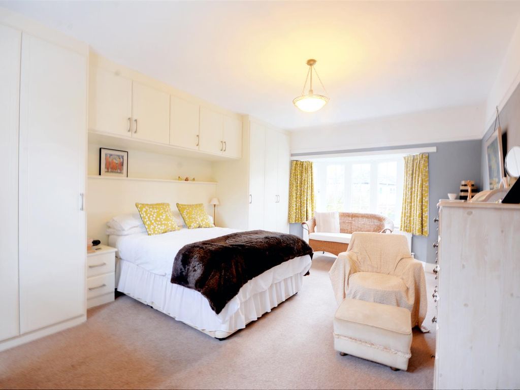 5 bed property for sale in Middleton Crescent, Beeston, Nottingham NG9, £725,000