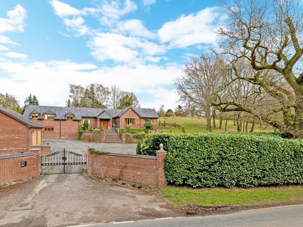 6 bed detached house for sale in Delamere Road, Norley, Frodsham WA6, £1,100,000