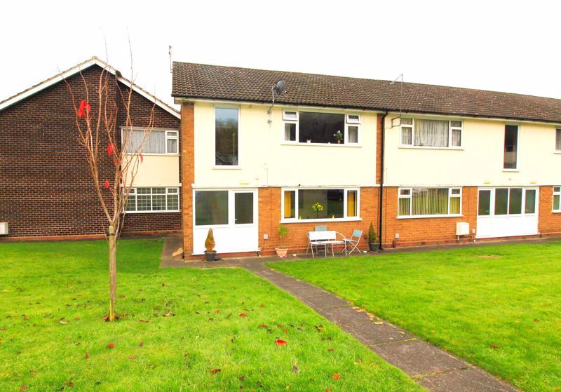 1 bed flat for sale in Sutton Court, Ettingshall Park, Wolverhampton WV4, £90,000