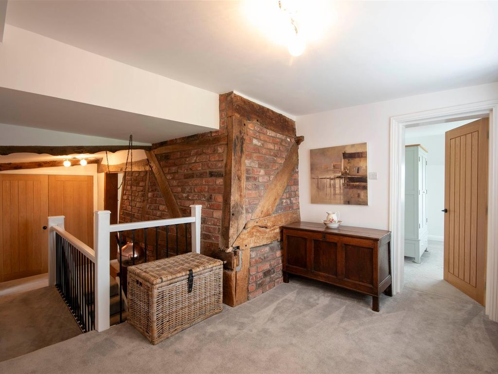 3 bed cottage for sale in Pen Y Lan, Ruabon, Wrexham LL14, £500,000