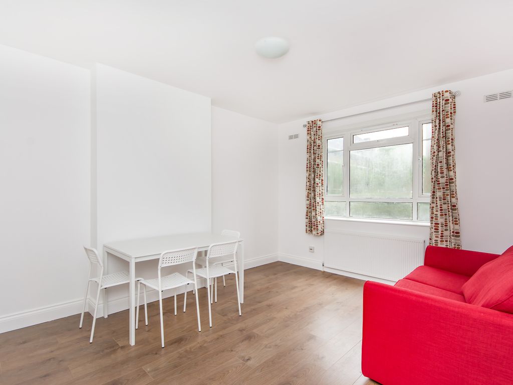 3 bed flat for sale in India Way, London W12, £449,000