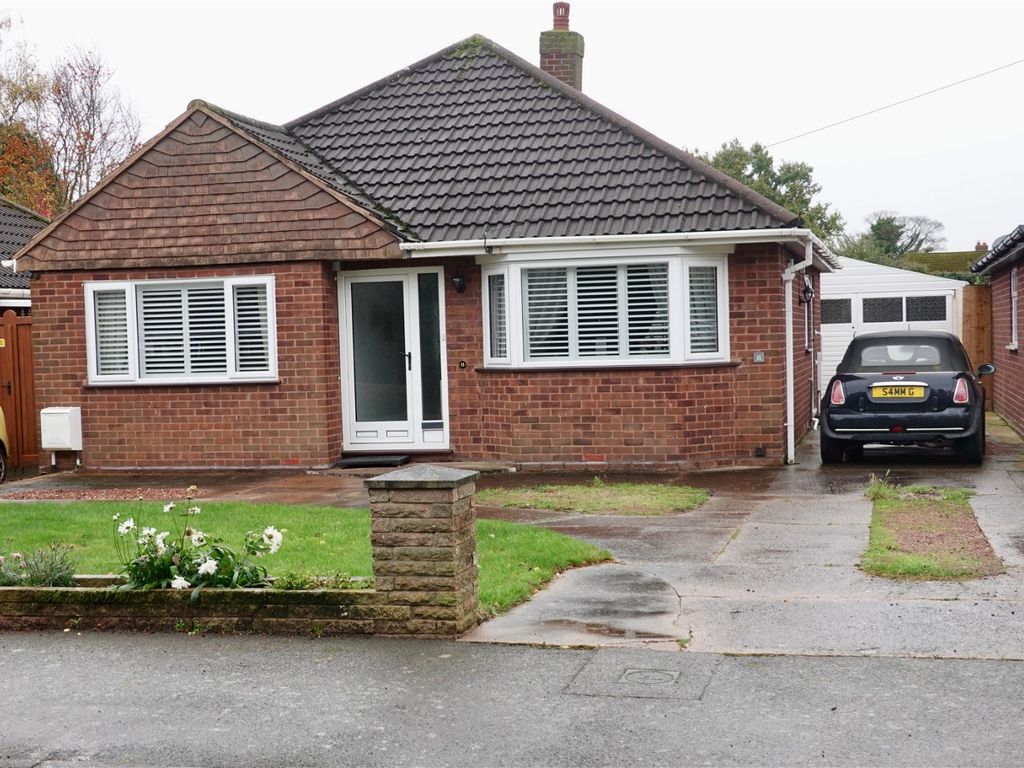 2 bed bungalow for sale in Wallheath Crescent, Lynn, Lichfield, Staffordshire WS9, £400,000