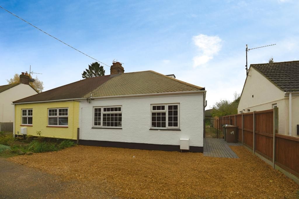 3 bed property for sale in Peatlings Lane, Leverington, Wisbech, Cambridgeshire PE13, £215,000