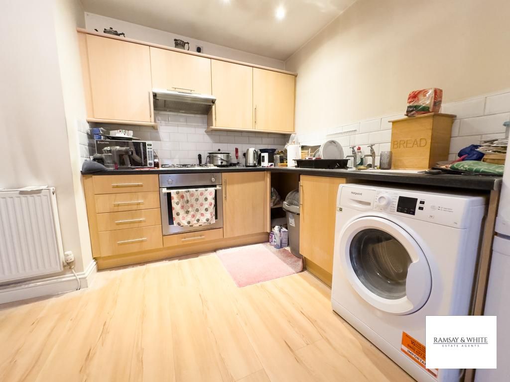 1 bed flat for sale in Commercial St, Mountain Ash CF45, £110,000