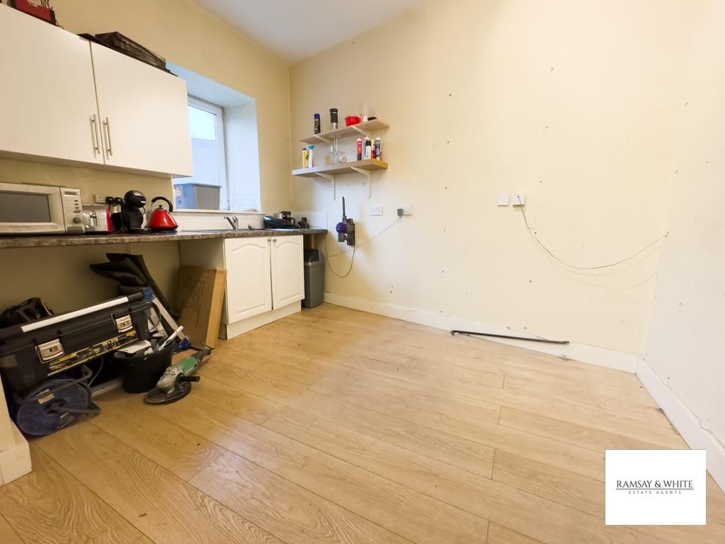 1 bed flat for sale in Commercial St, Mountain Ash CF45, £110,000