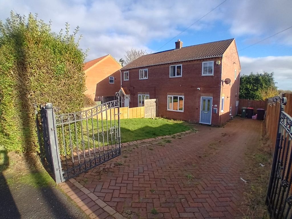 3 bed semi-detached house for sale in Moor Road, Dawley, Telford, Shropshire TF4, £179,950