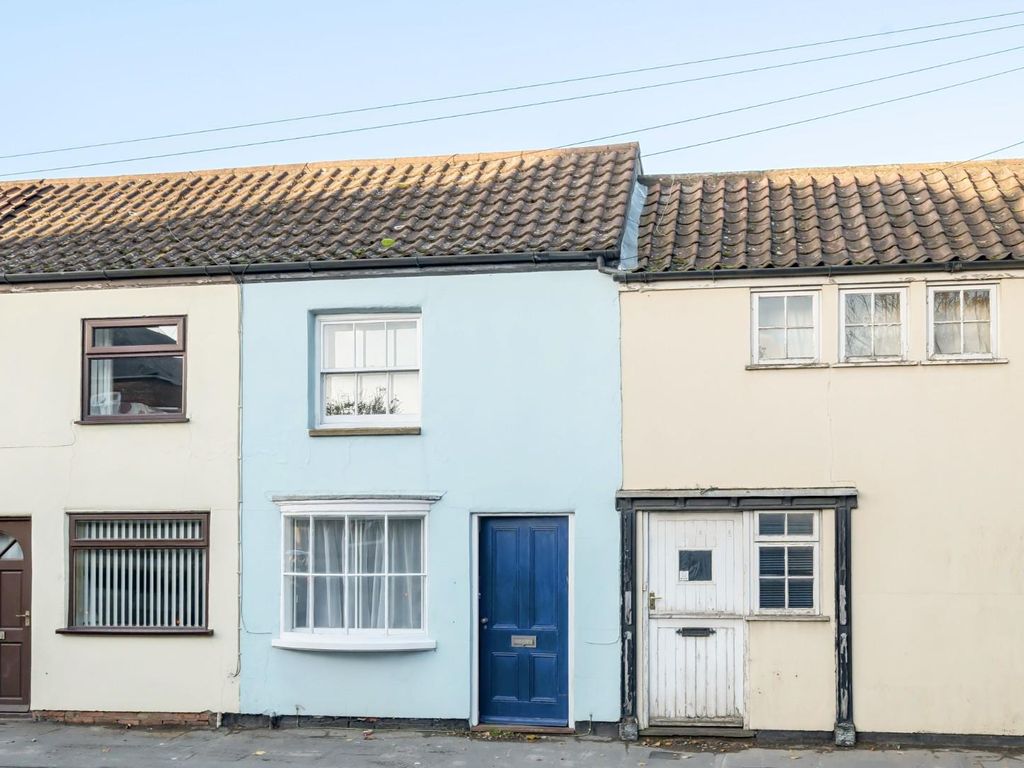 2 bed terraced house for sale in East Street, Horncastle LN9, £110,000