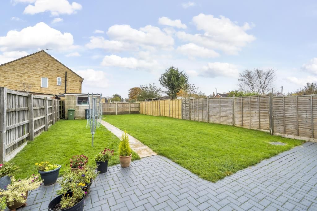 4 bed detached house for sale in Swindon, Wiltshire SN3, £450,000
