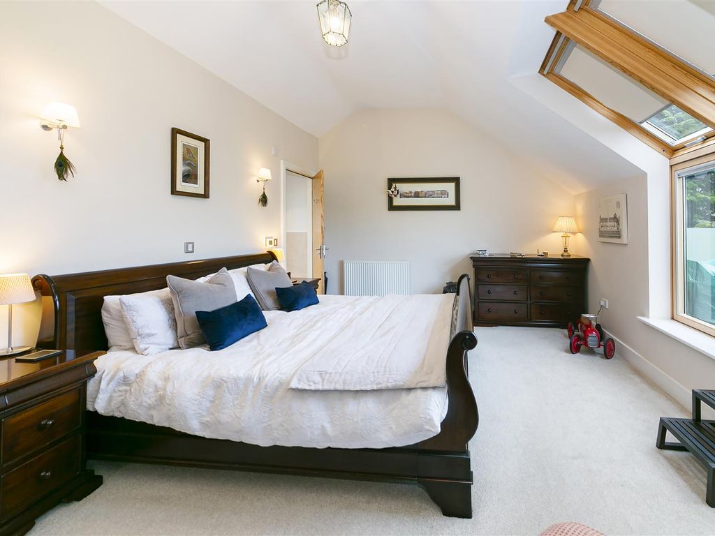 5 bed detached house for sale in Thornbeck, Dunnington, York YO19, £645,000