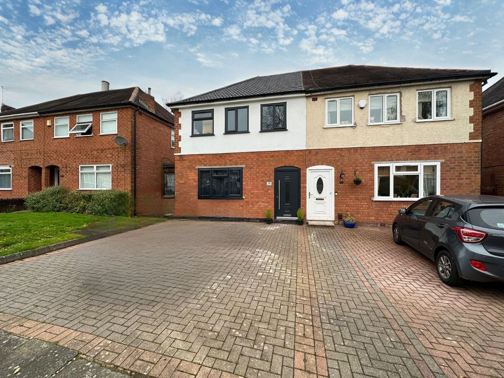 Semi-detached house to rent in Higgins Lane, Birmingham, West Midlands B32, £800 pcm