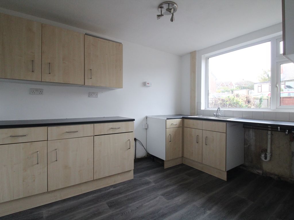 3 bed semi-detached house to rent in Darley Avenue, Toton, Beeston, Nottingham NG9, £975 pcm