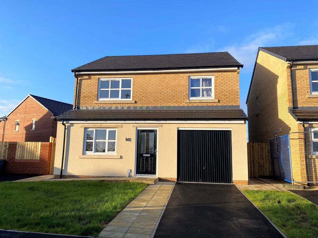 4 bed detached house for sale in Plot 67, Marina View, Stainforth DN7, £241,500