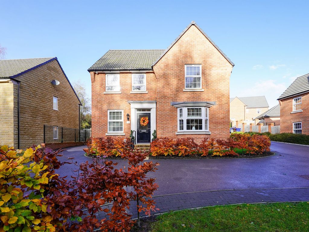 4 bed detached house for sale in St. Pauls Close, Tankersley S75, £460,000