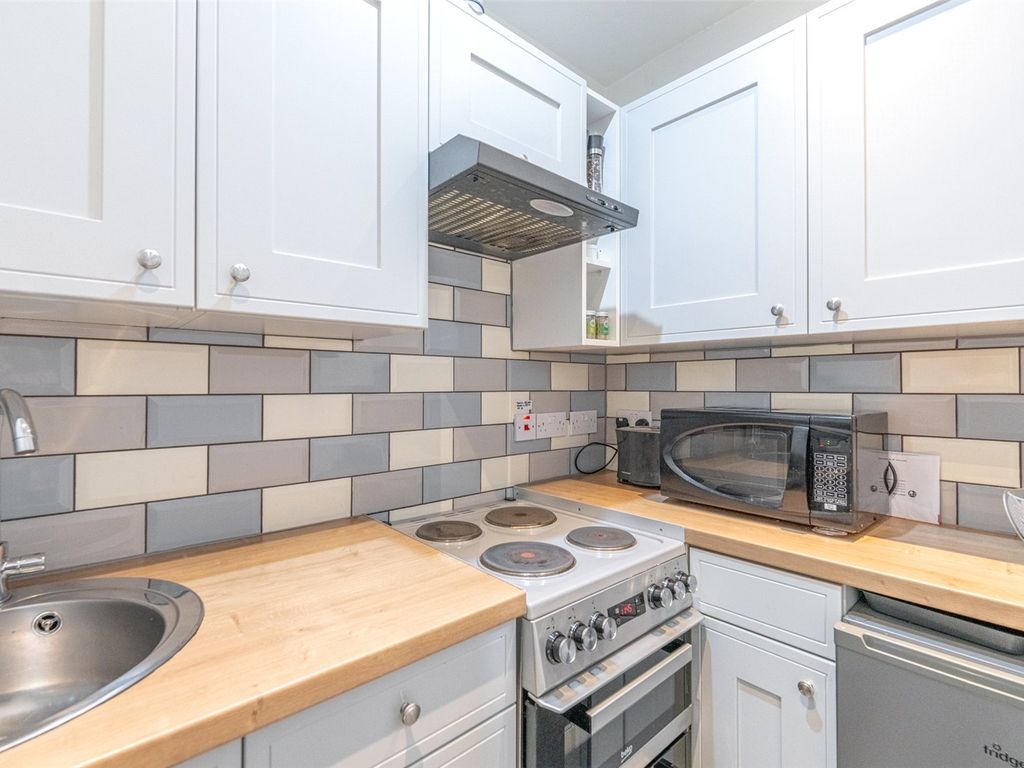 2 bed flat for sale in Tarvit Street, Edinburgh EH3, £259,000