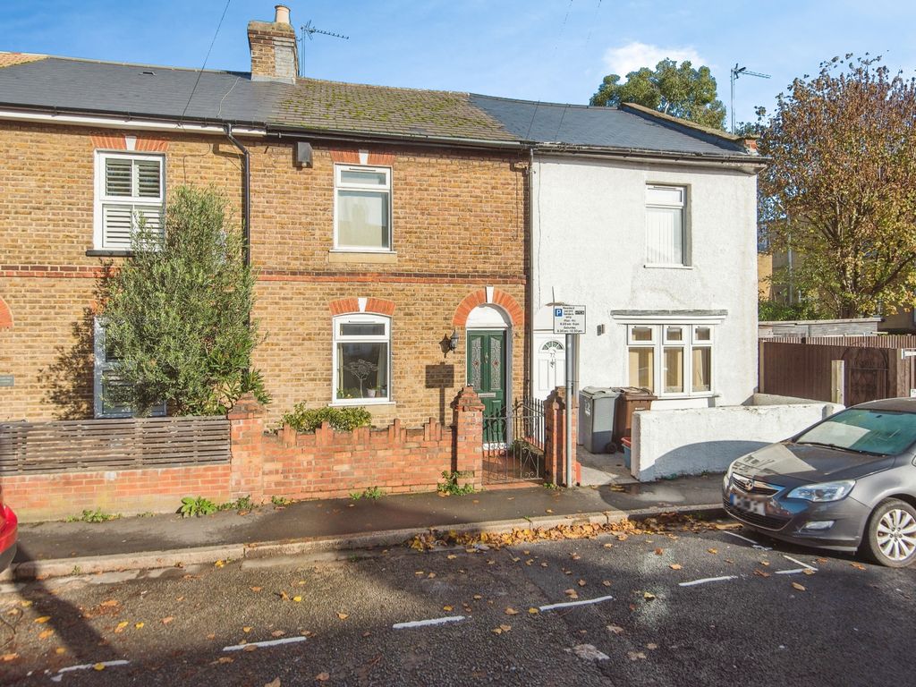 2 bed terraced house for sale in Station Road, Hounslow TW3, £425,000