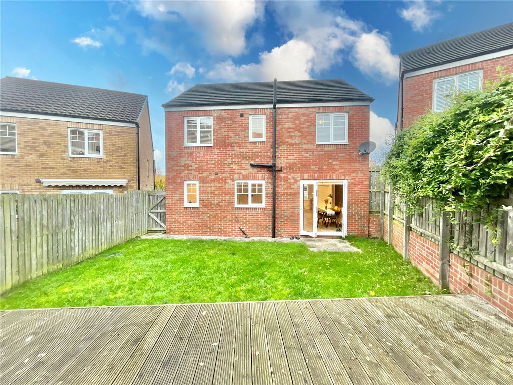 4 bed detached house for sale in Angel Way, Birtley DH3, £240,000